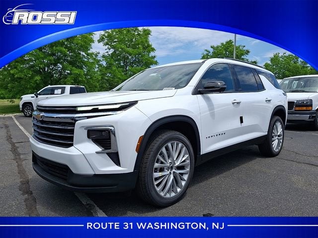2026 Chevrolet Traverse LT in Summit White — front three-quarter view